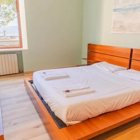 Romantic Coast View - Italian Homing