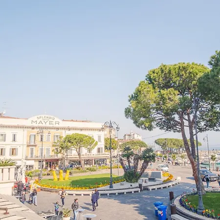 Apartment Romantic Coast View - Italian Homing Desenzano del Garda
